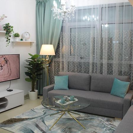 Newly Furnished One Bedroom Apartment Next To Metro & Beach In Marina Residence Dubaj Zewnętrze zdjęcie