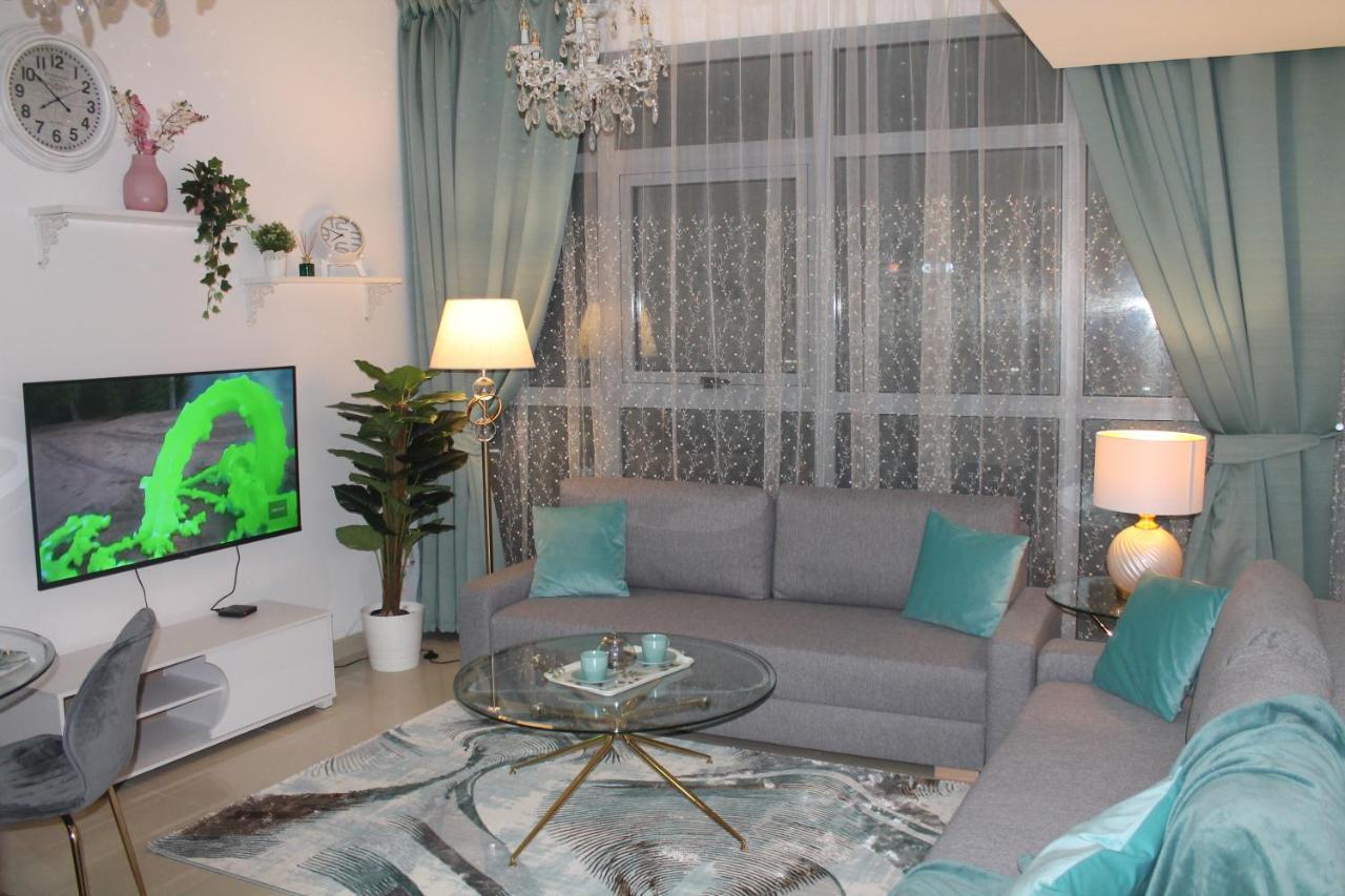 Newly Furnished One Bedroom Apartment Next To Metro & Beach In Marina Residence Dubaj Zewnętrze zdjęcie