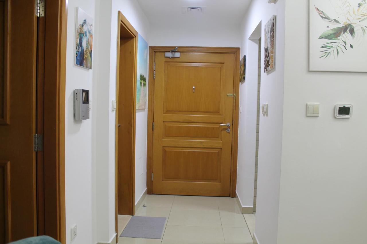 Newly Furnished One Bedroom Apartment Next To Metro & Beach In Marina Residence Dubaj Zewnętrze zdjęcie