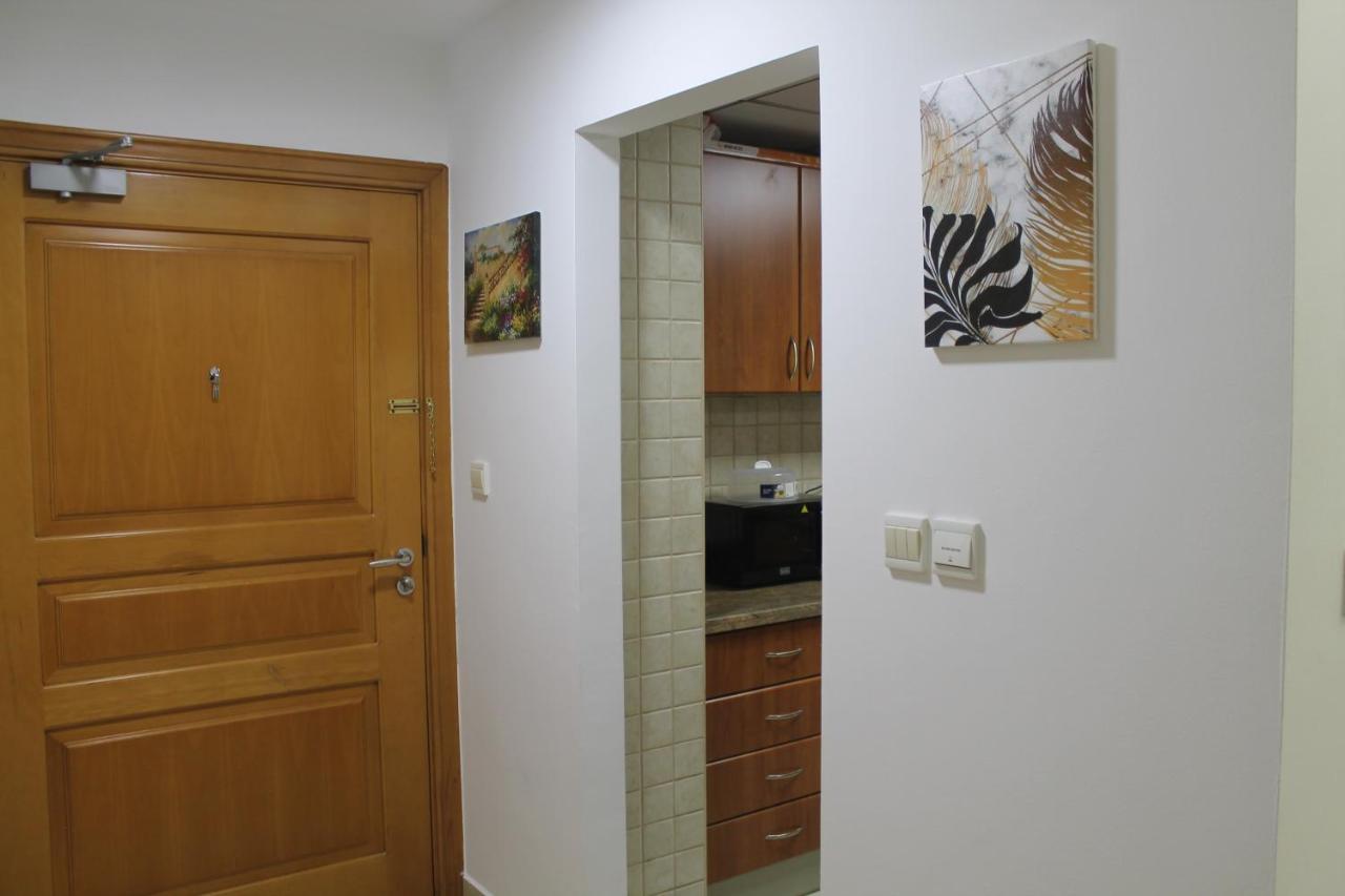Newly Furnished One Bedroom Apartment Next To Metro & Beach In Marina Residence Dubaj Zewnętrze zdjęcie