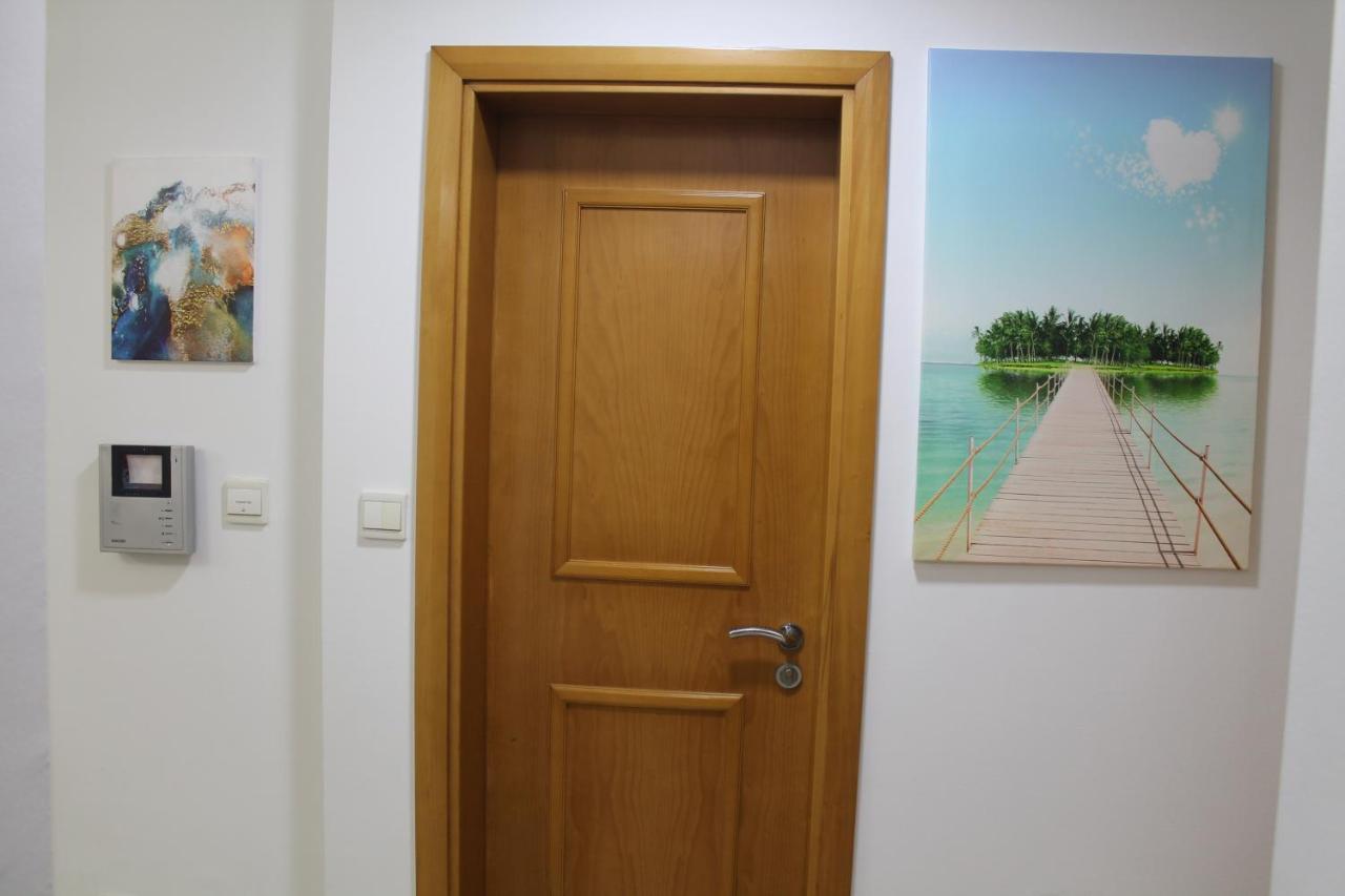 Newly Furnished One Bedroom Apartment Next To Metro & Beach In Marina Residence Dubaj Zewnętrze zdjęcie
