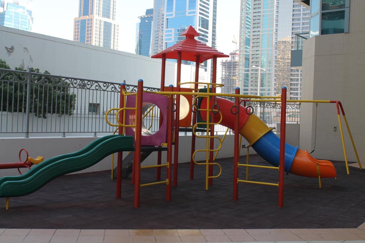 Newly Furnished One Bedroom Apartment Next To Metro & Beach In Marina Residence Dubaj Zewnętrze zdjęcie