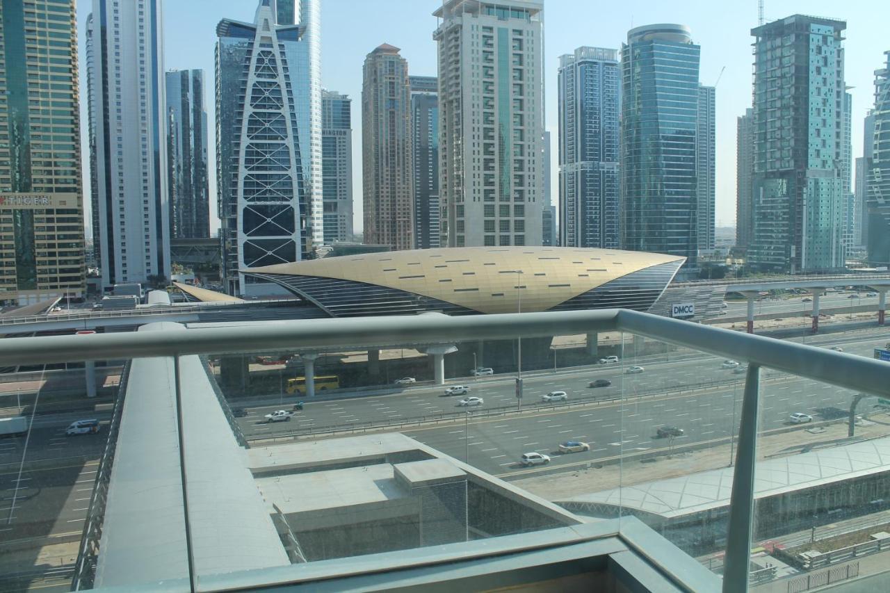 Newly Furnished One Bedroom Apartment Next To Metro & Beach In Marina Residence Dubaj Zewnętrze zdjęcie
