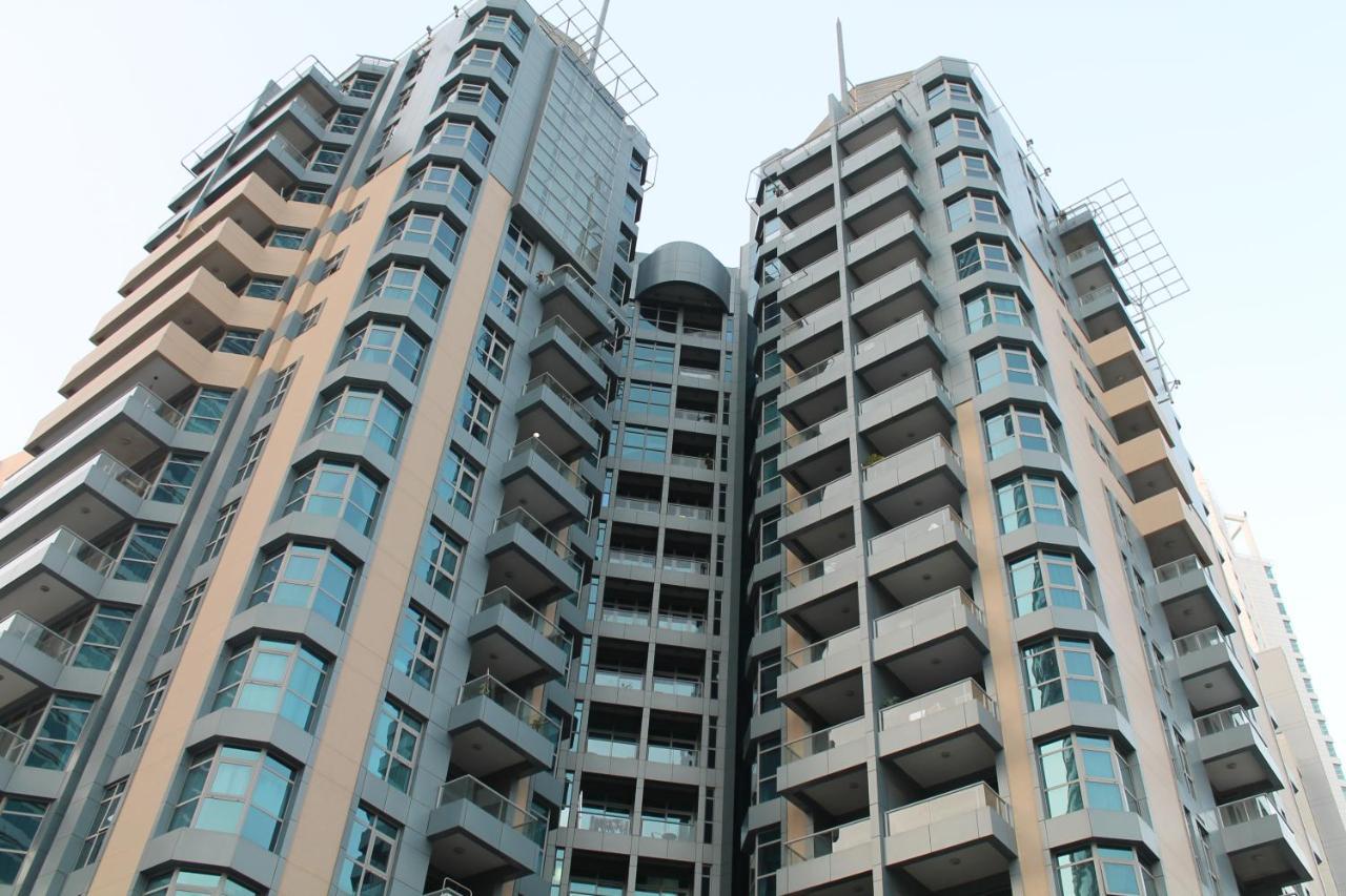 Newly Furnished One Bedroom Apartment Next To Metro & Beach In Marina Residence Dubaj Zewnętrze zdjęcie